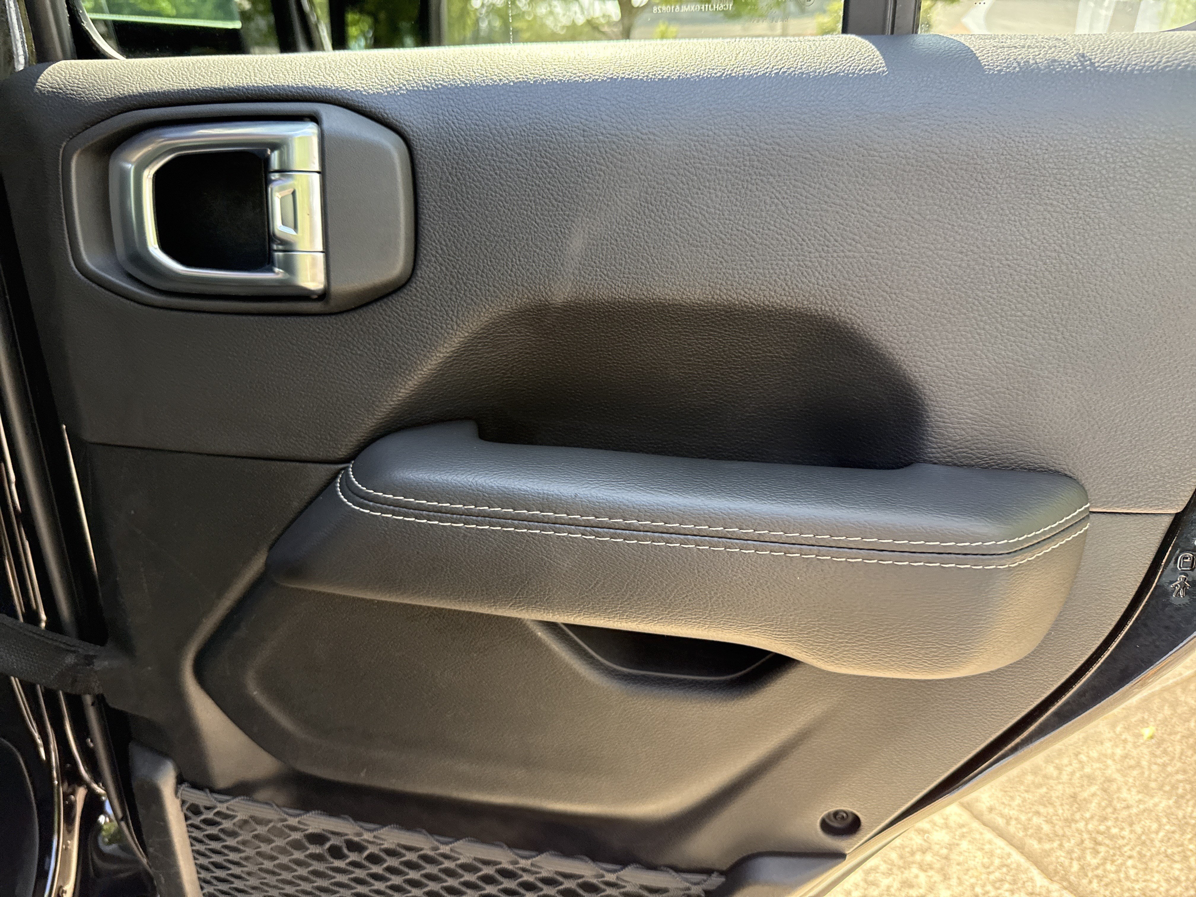 Used 2021 Black Clearcoat Jeep Overland image 18