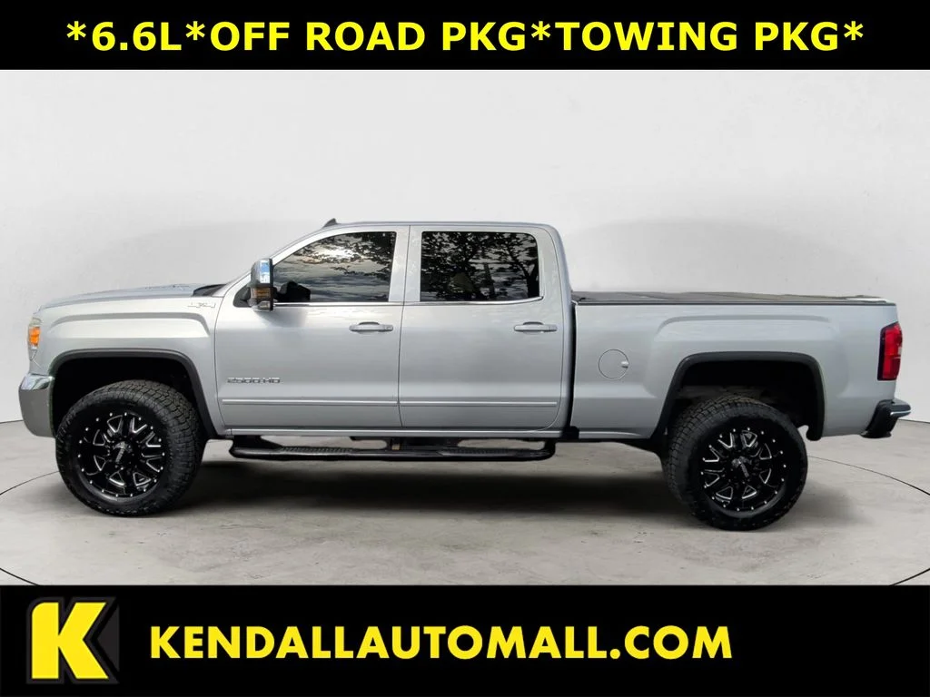 2016 GMC Sierra 4WD Crew Cab Standard Box SLE's photo