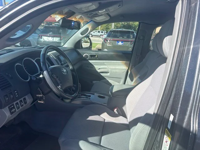Used 2009 Gray Toyota Base image 5