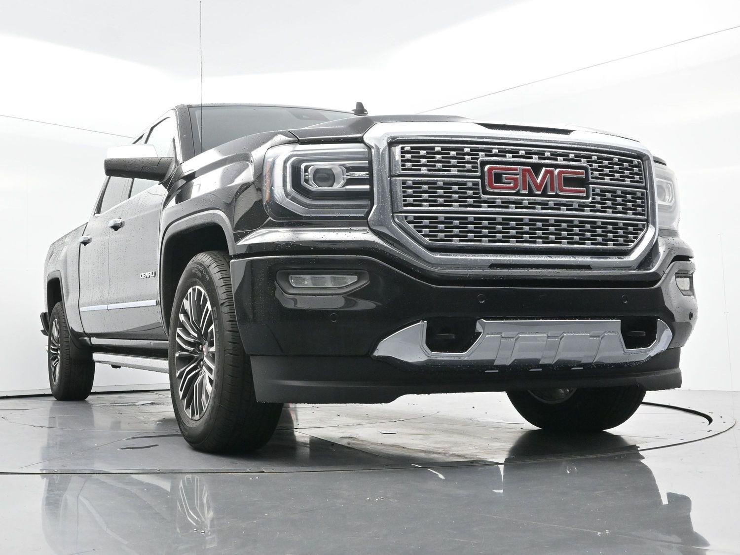Used 2017 ONYX BLACK GMC Denali image 45