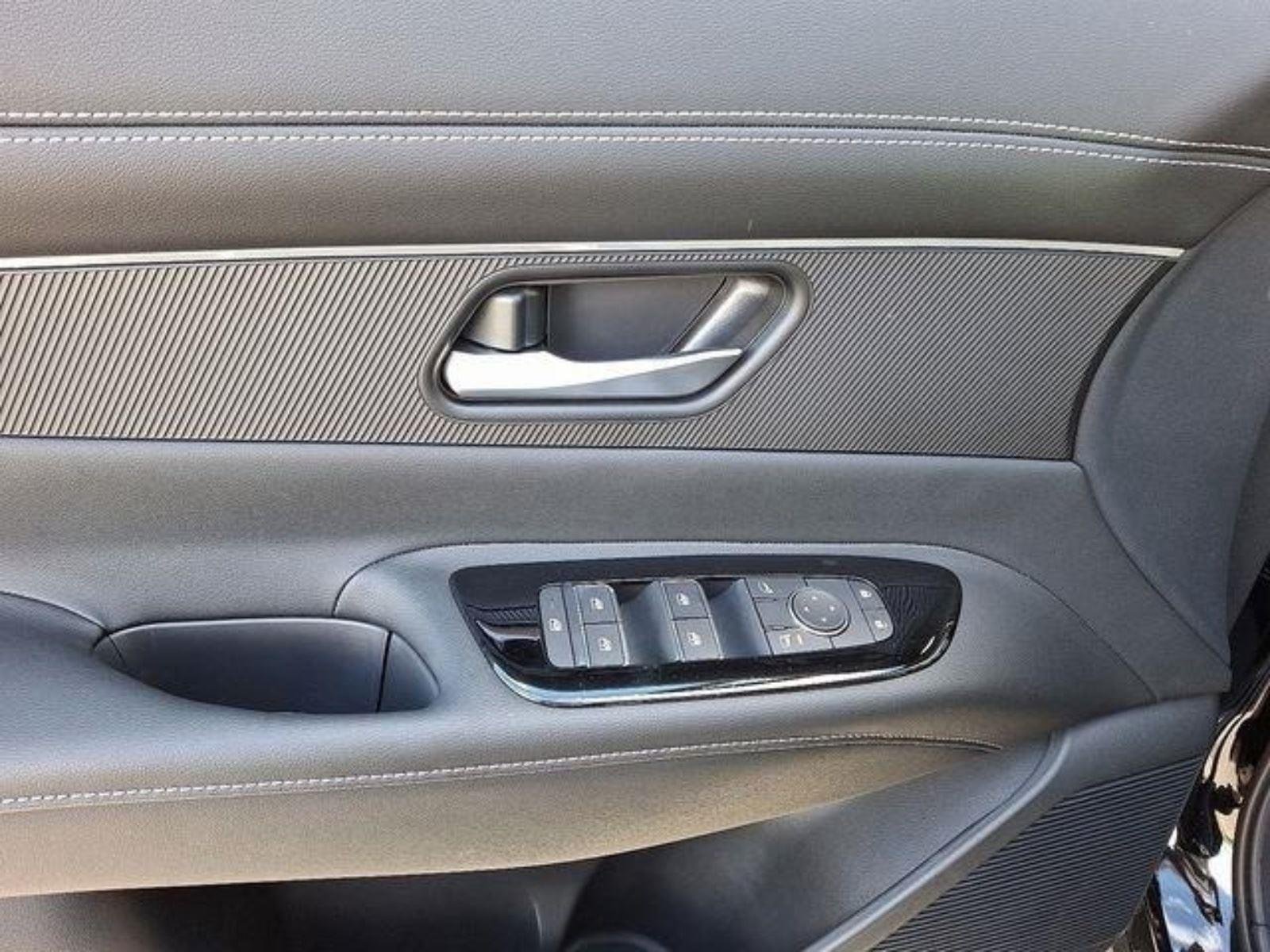 2025 Nissan Murano SV - Photo 8