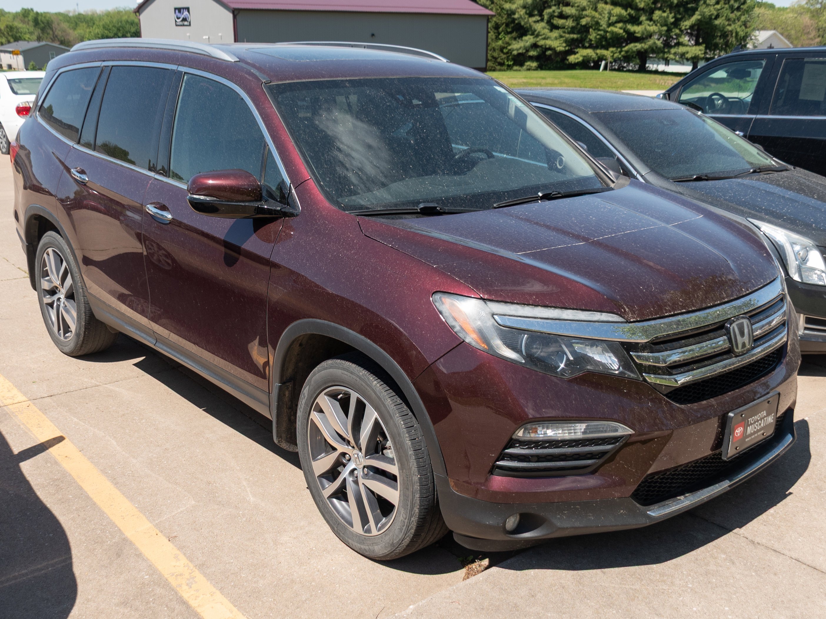 2017 Honda Pilot 4WD Elite's photo