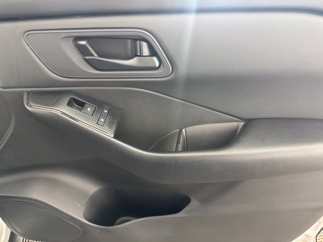 Used 2024 Silver Nissan S image 19