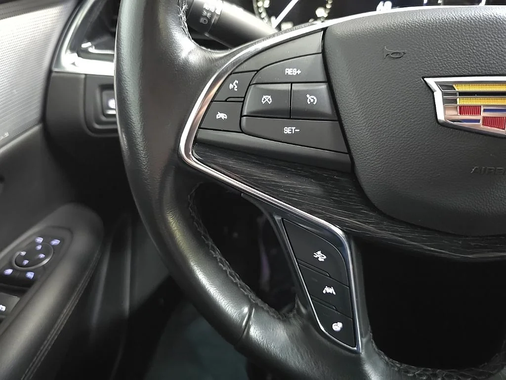 Used 2020 Silver Cadillac Premium Luxury image 20