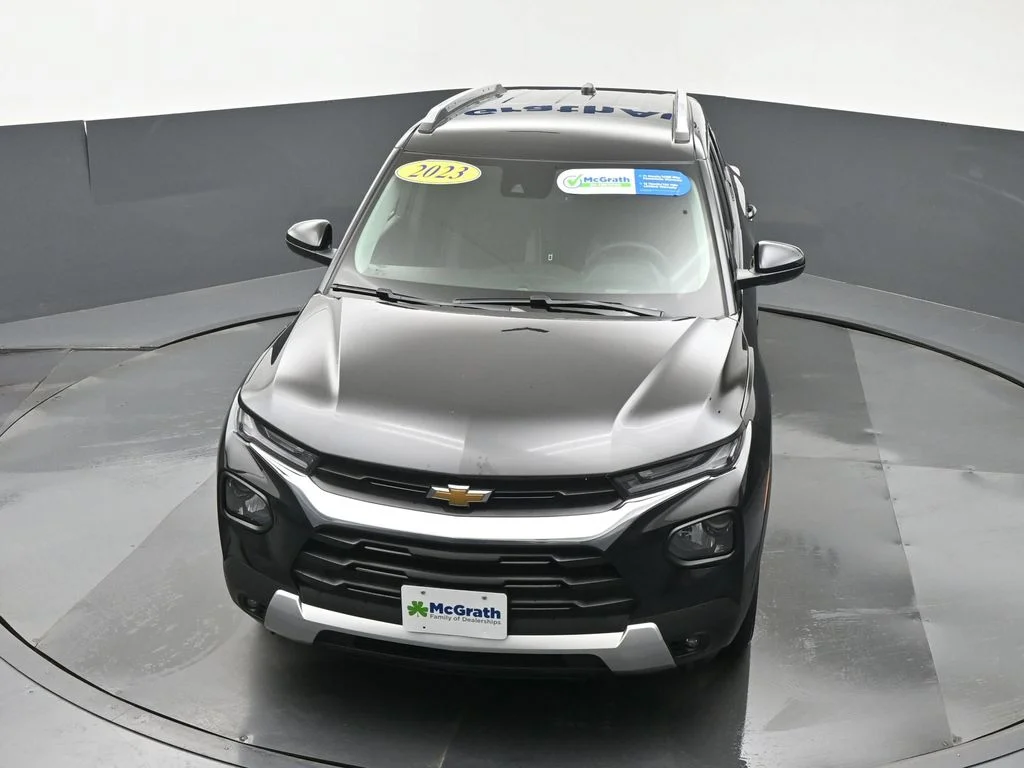 Used 2023 Black Chevrolet LT image 27