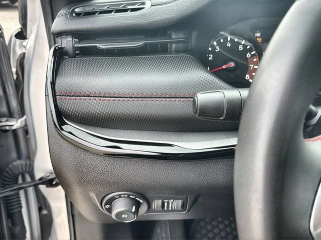2025 Jeep Compass Trailhawk - Photo 17