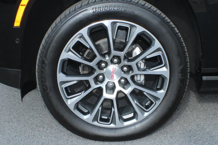 Certified Used 2026 Onyx Black GMC Denali image 5