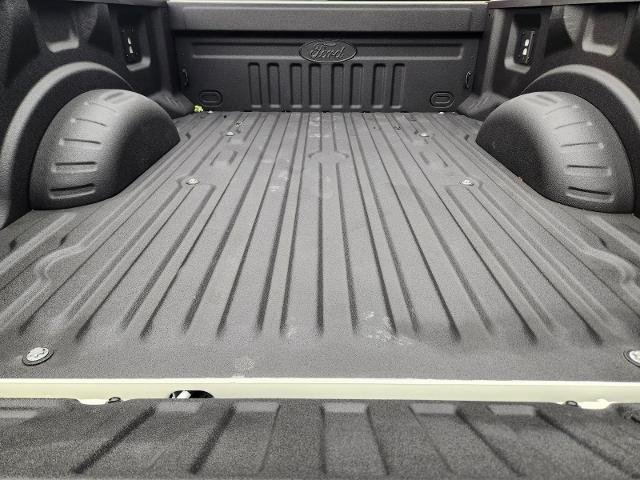 New 2026 Star White Metallic Tri-Coat Ford F-250® Lariat® image 46