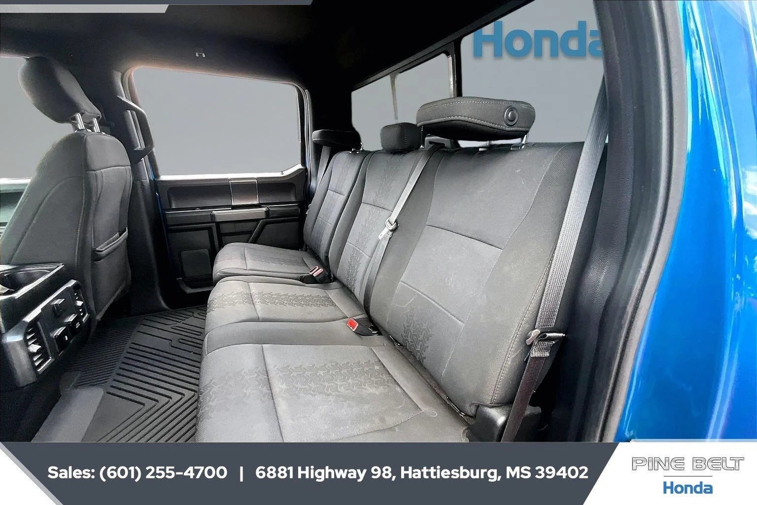 Used 2019 Velocity Blue Ford XLT image 19