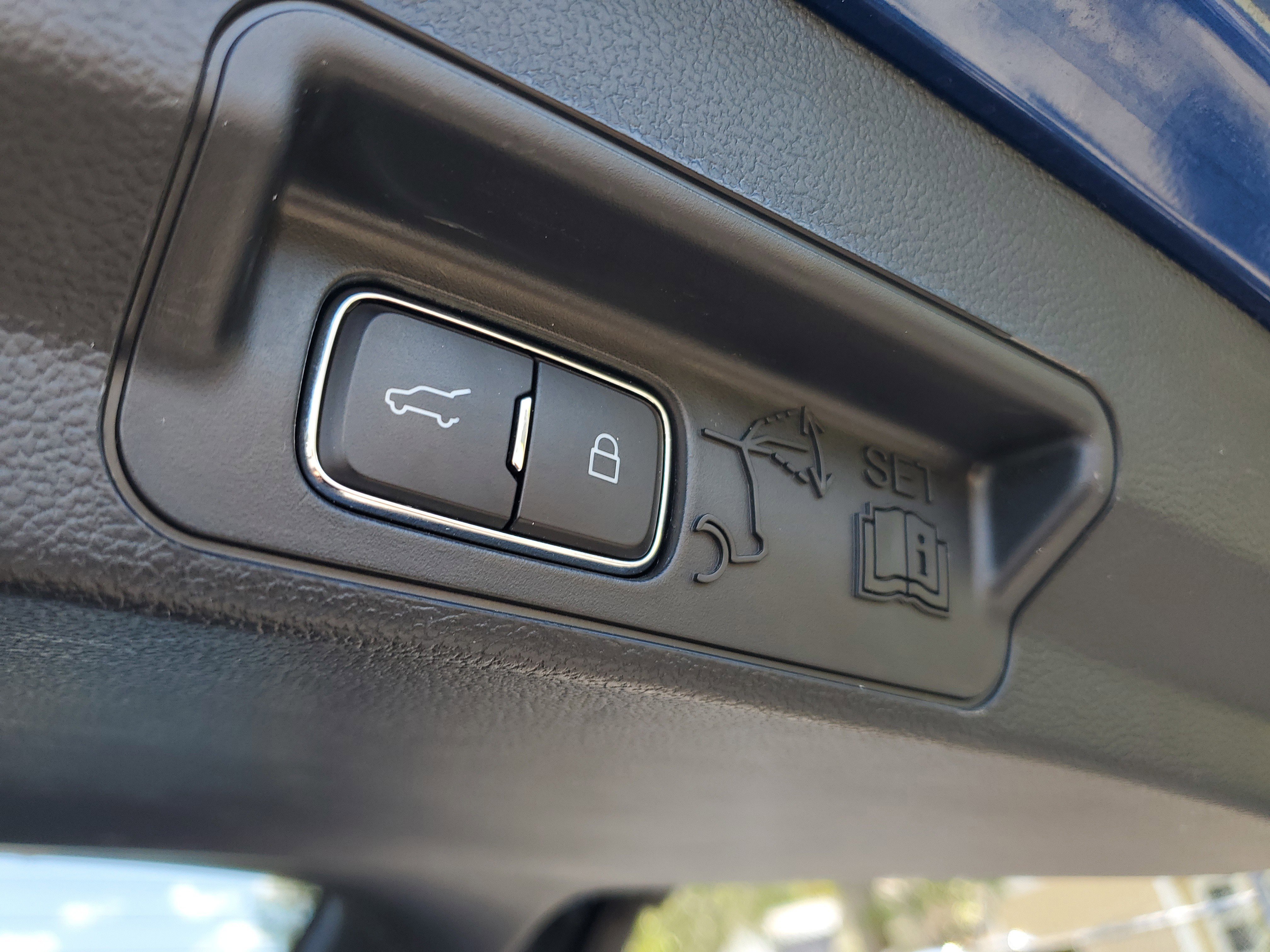 Used 2023 Blue Metallic Ford XLT image 21