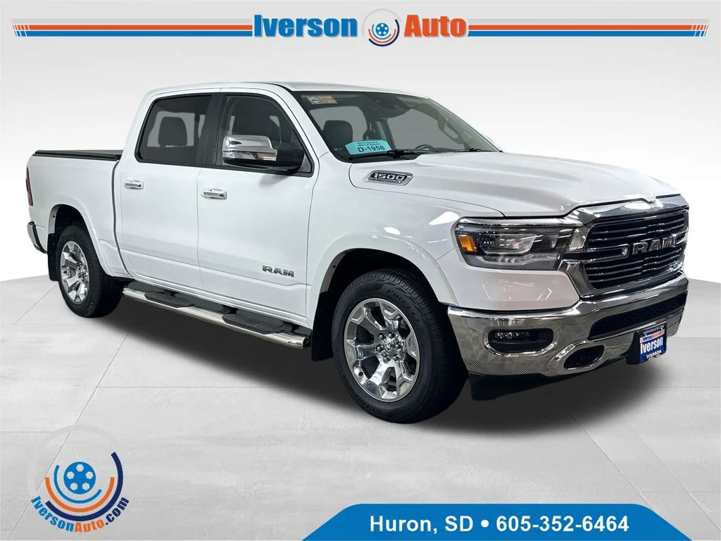 2022 RAM 1500 Laramie 4x4 Crew Cab 5'7's photo