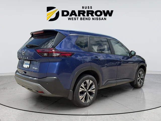 Used 2022 Blue Nissan SV image 5