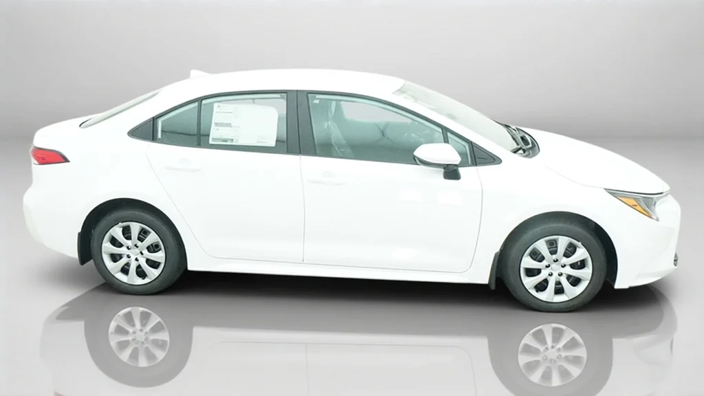New 2027 Ice Cap Toyota LE image 7