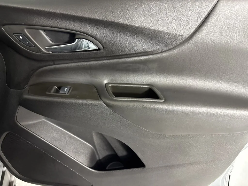 Used 2024 Gray Chevrolet LT image 17