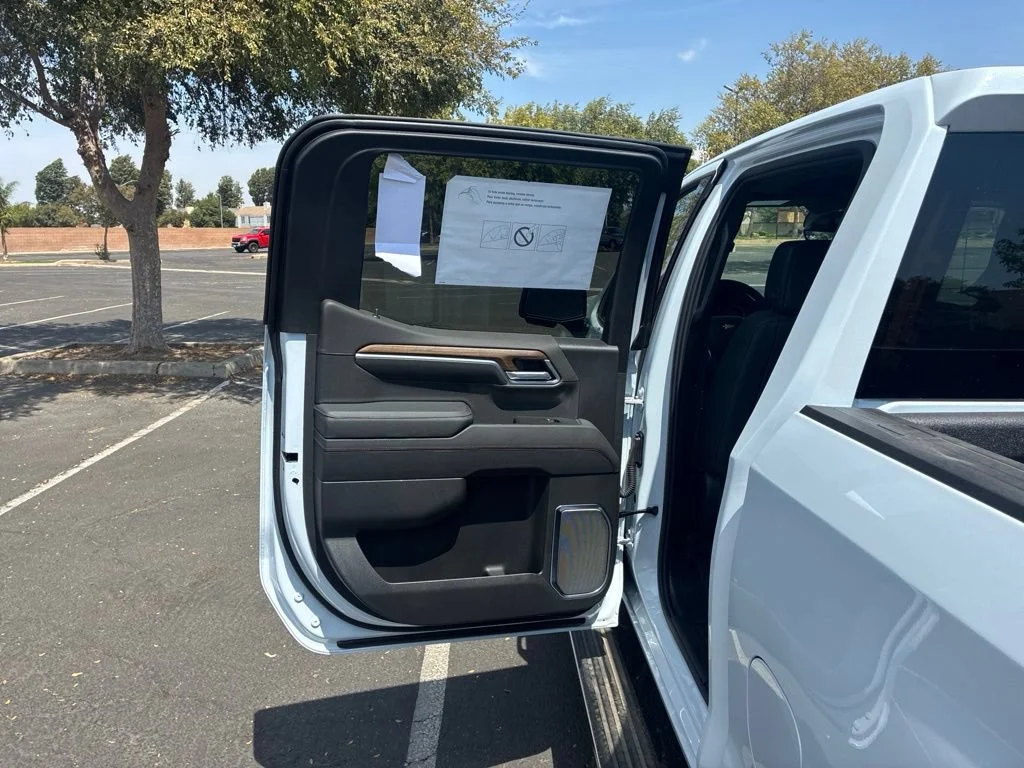2026 Chevrolet Silverado 1500 High Country - Photo 17