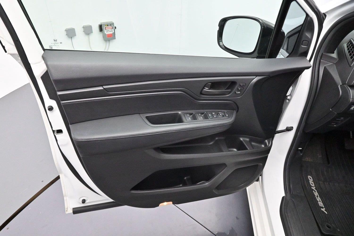 Used 2024 White Honda Sport image 9