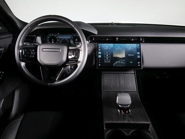 Certified Used 2025 Carpathian Gray Premium Metallic Land Rover Dynamic SE image 11