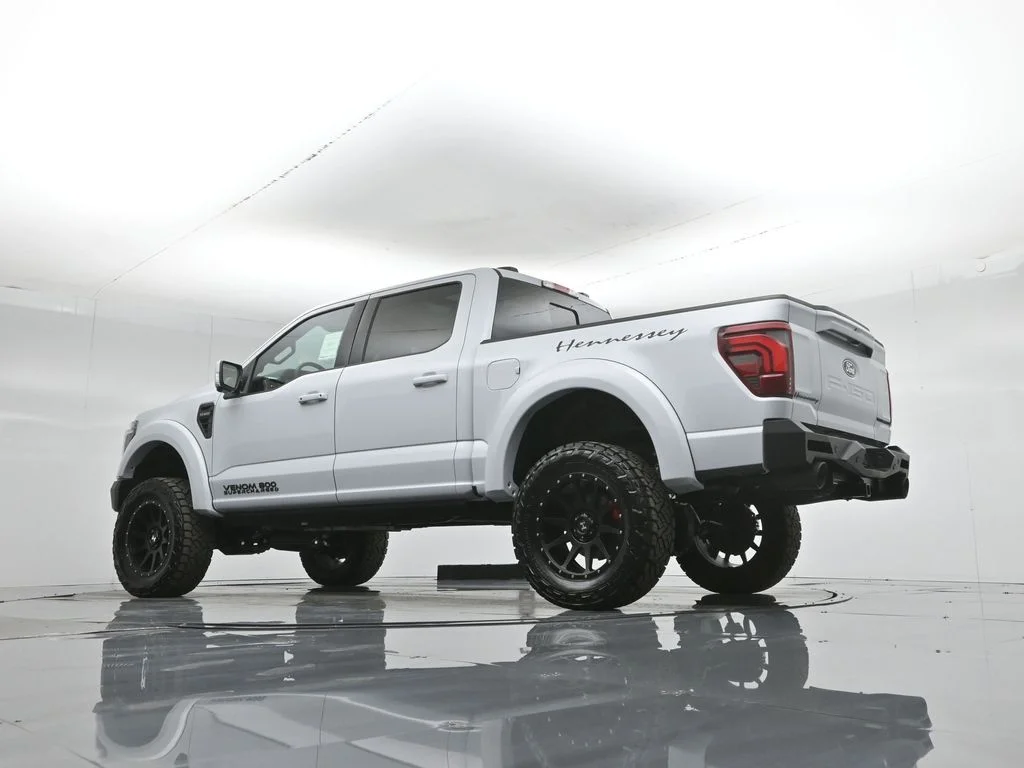New 2025 White Ford Lariat image 53