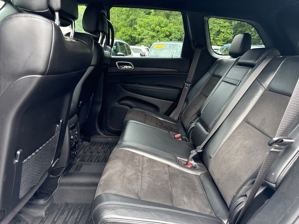 Used 2021 White Jeep Laredo X image 12