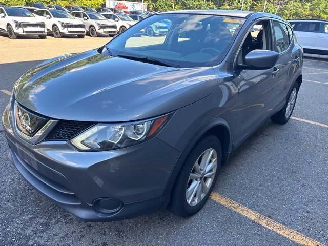 Certified Used 2019 Gun Metallic Nissan S image 3