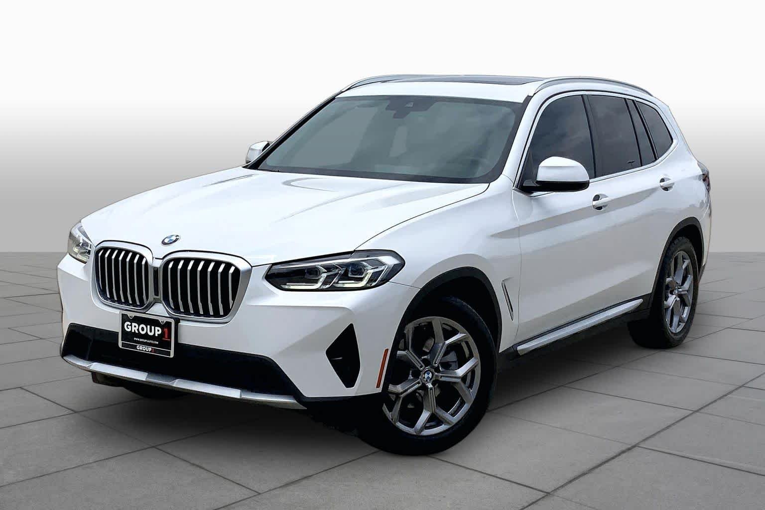 2023 BMW X3 sDrive30i's photo
