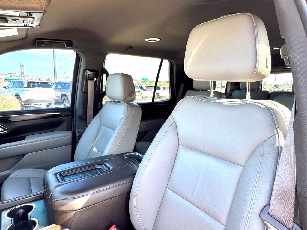 Used 2022 White Chevrolet LT image 12