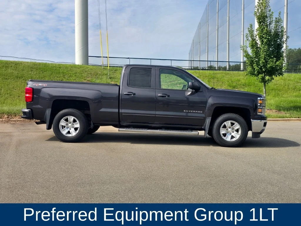 Used 2015 TUNGSTEN METALLIC Chevrolet LT image 2
