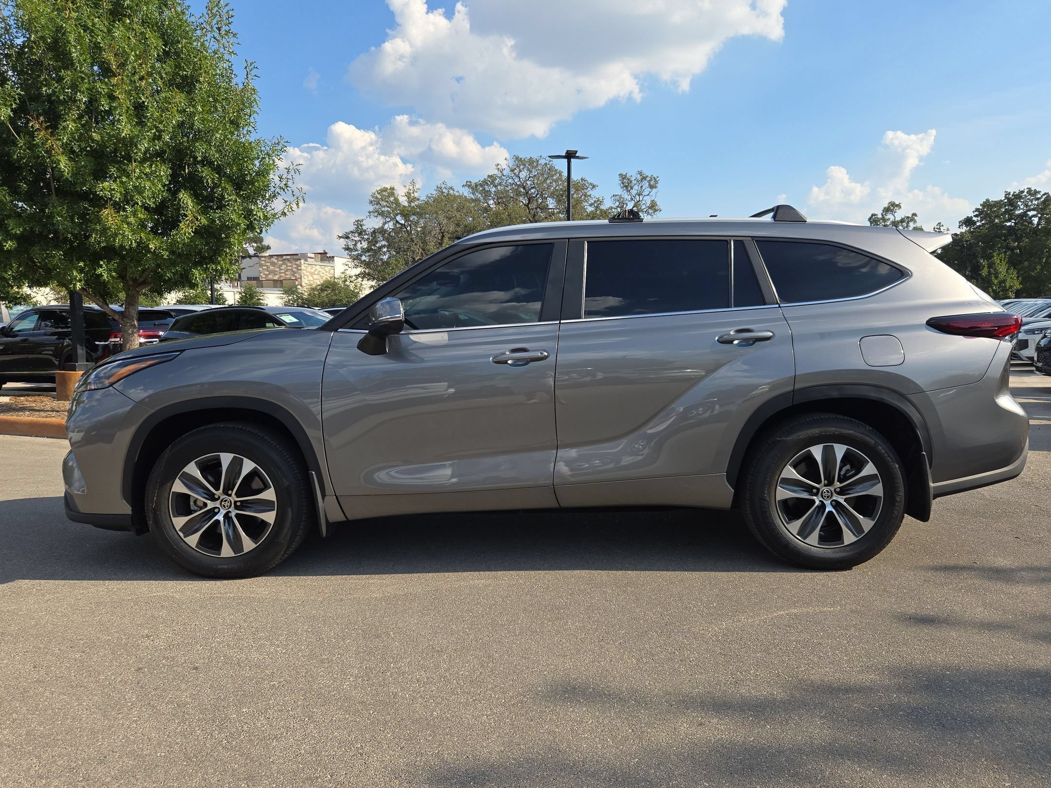 Used 2026 Heavy Metal Toyota XLE image 6