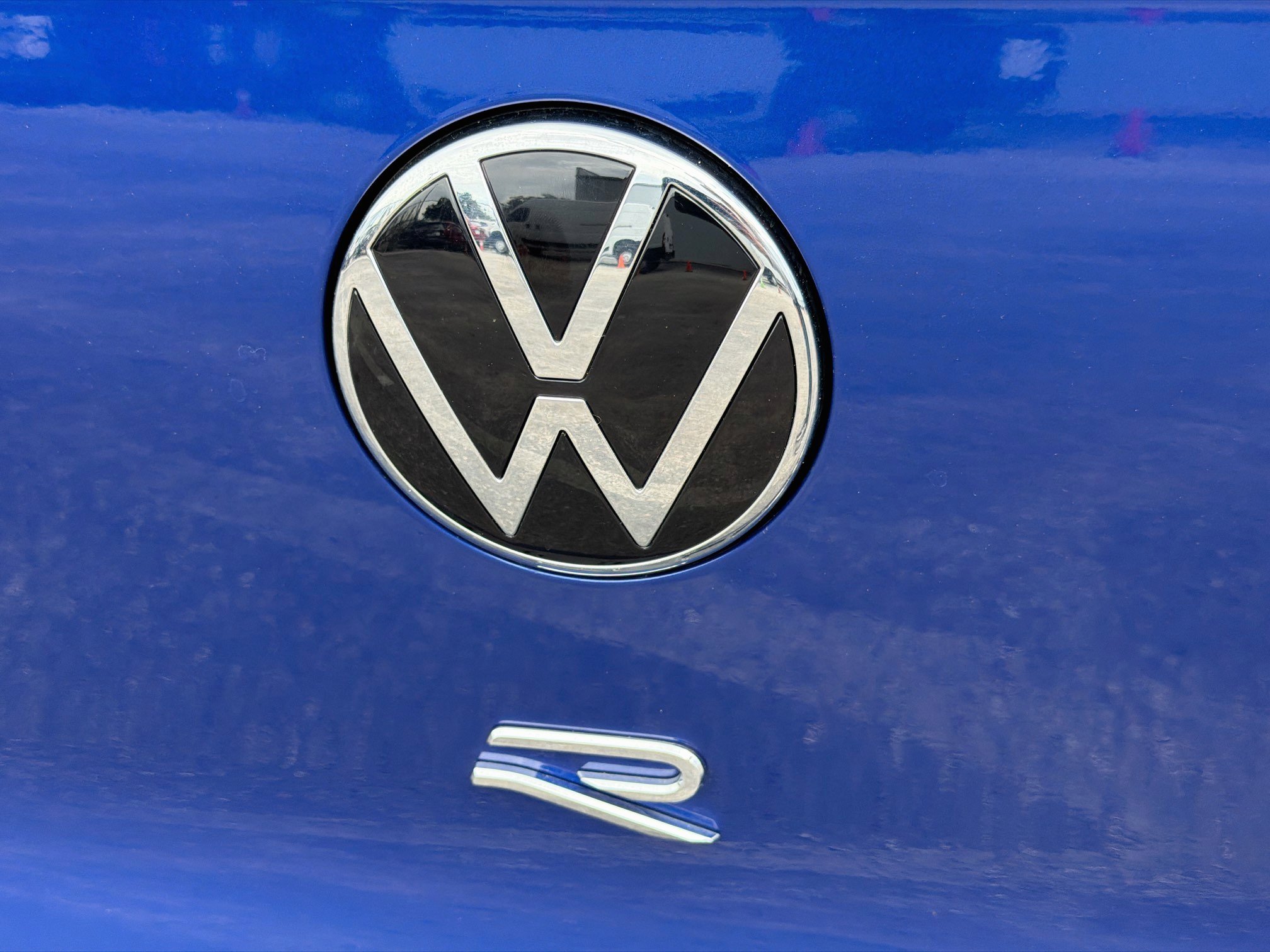Used 2024 Blue Volkswagen 2.0T image 11