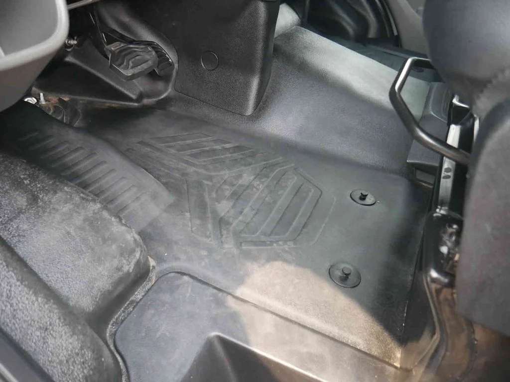 Used 2025 White Ford Base image 24