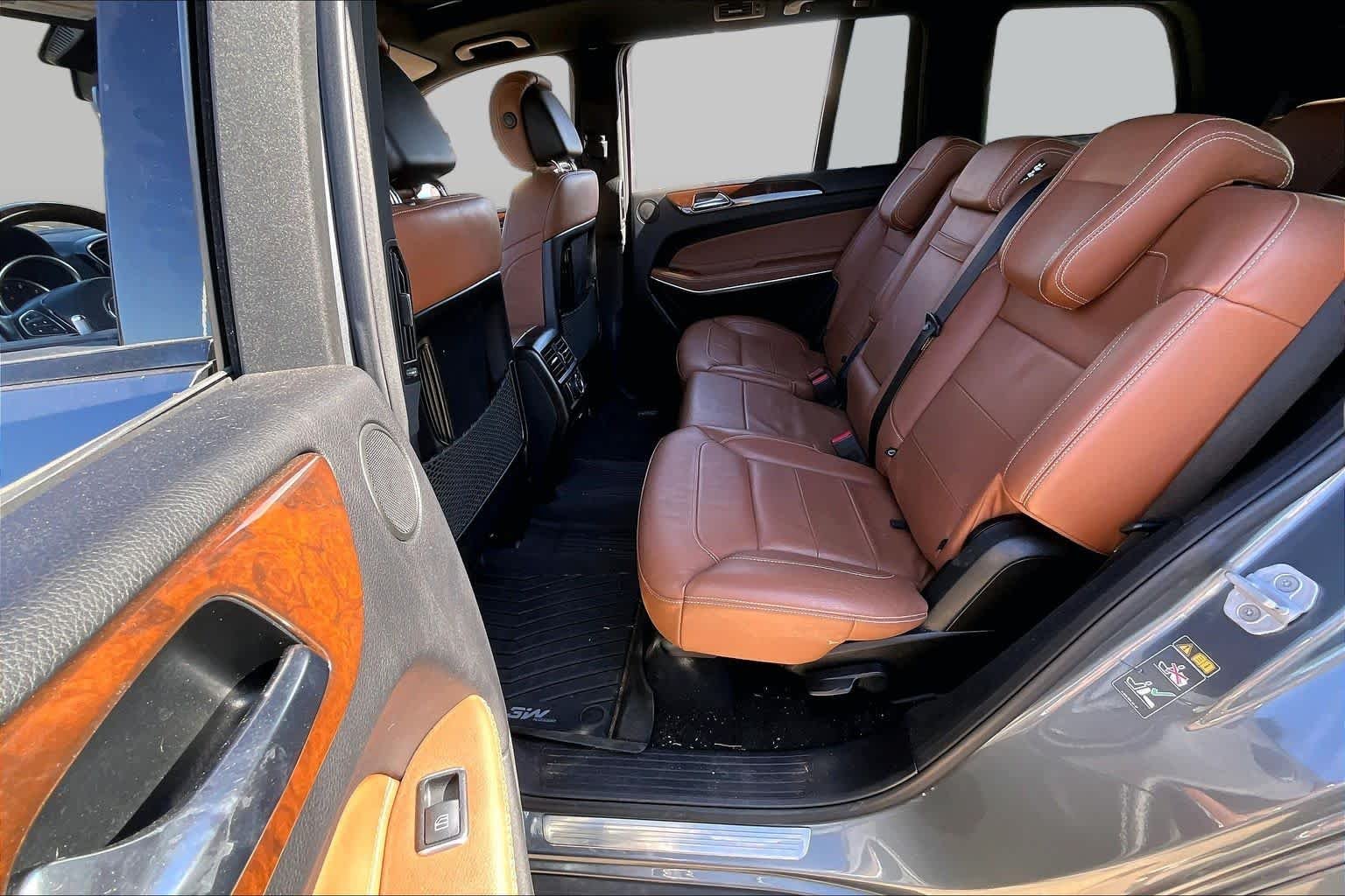 Used 2018 Selenite Grey Metallic Mercedes-Benz GLS 550 image 21