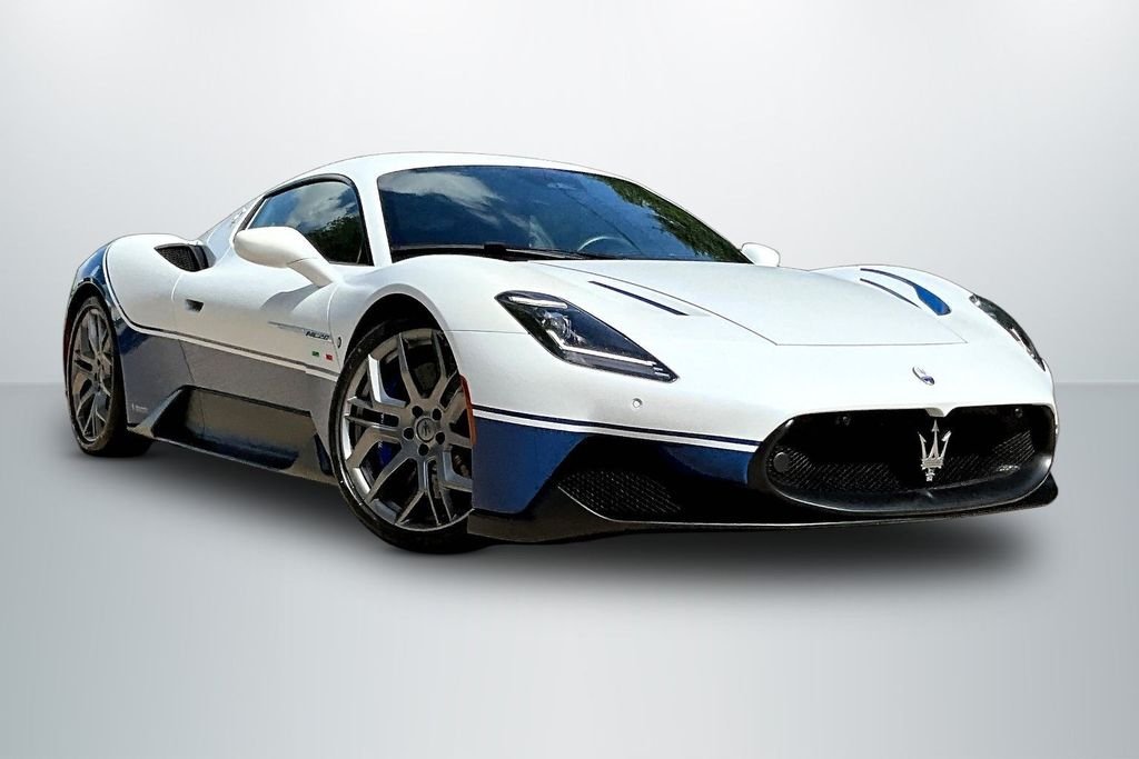 New 2025 White Maserati  image 1