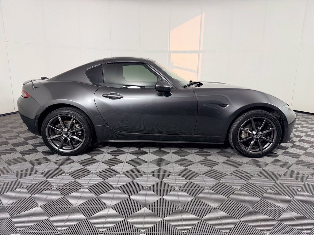 Used 2017 Red Mazda Grand Touring image 12