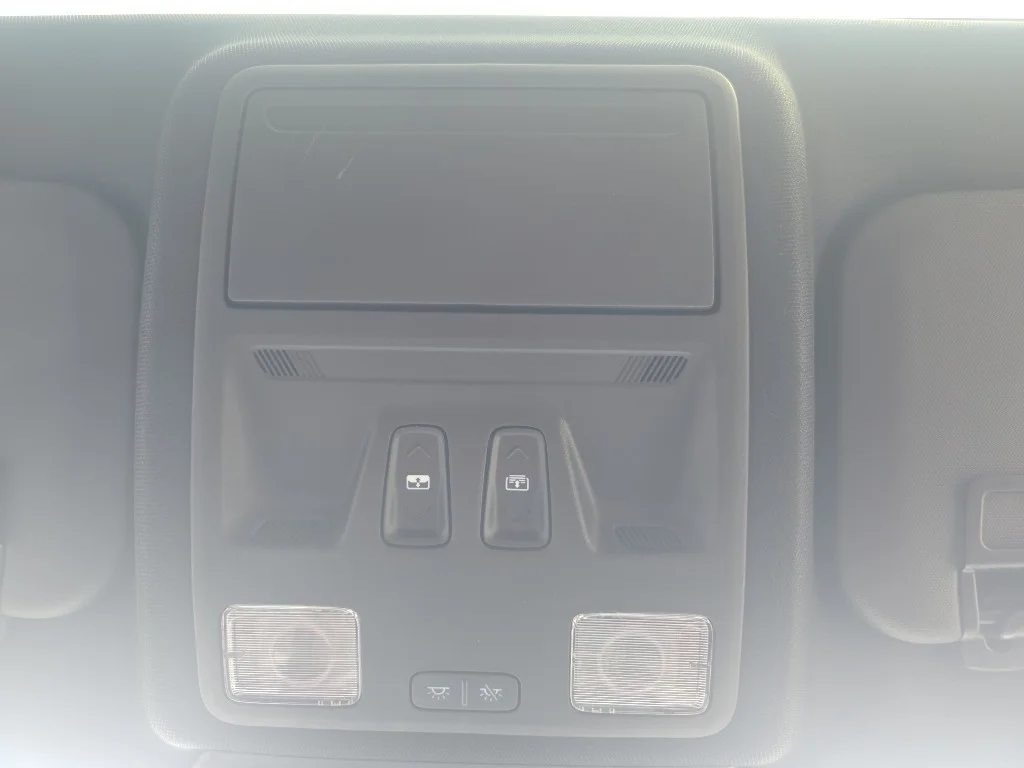 New 2026 star white metallic tri-coat Ford ST-Line image 21