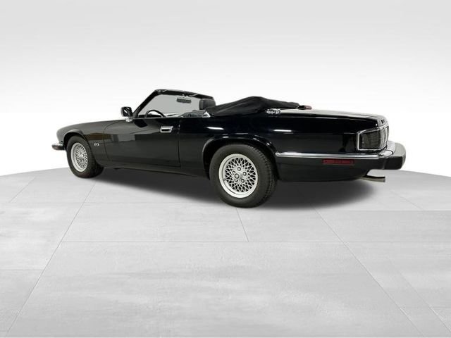 Used 1993  Jaguar Base image 27