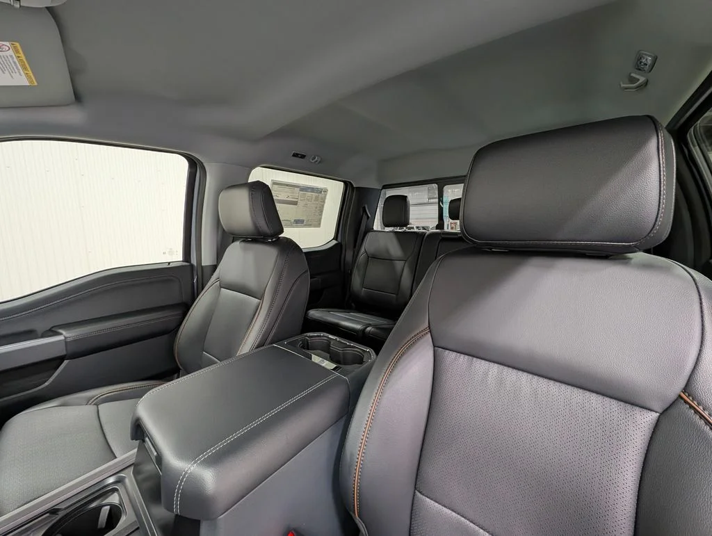 New 2026 Glacier Gray Metallic Tri-Coat Ford F-250® Lariat® image 18
