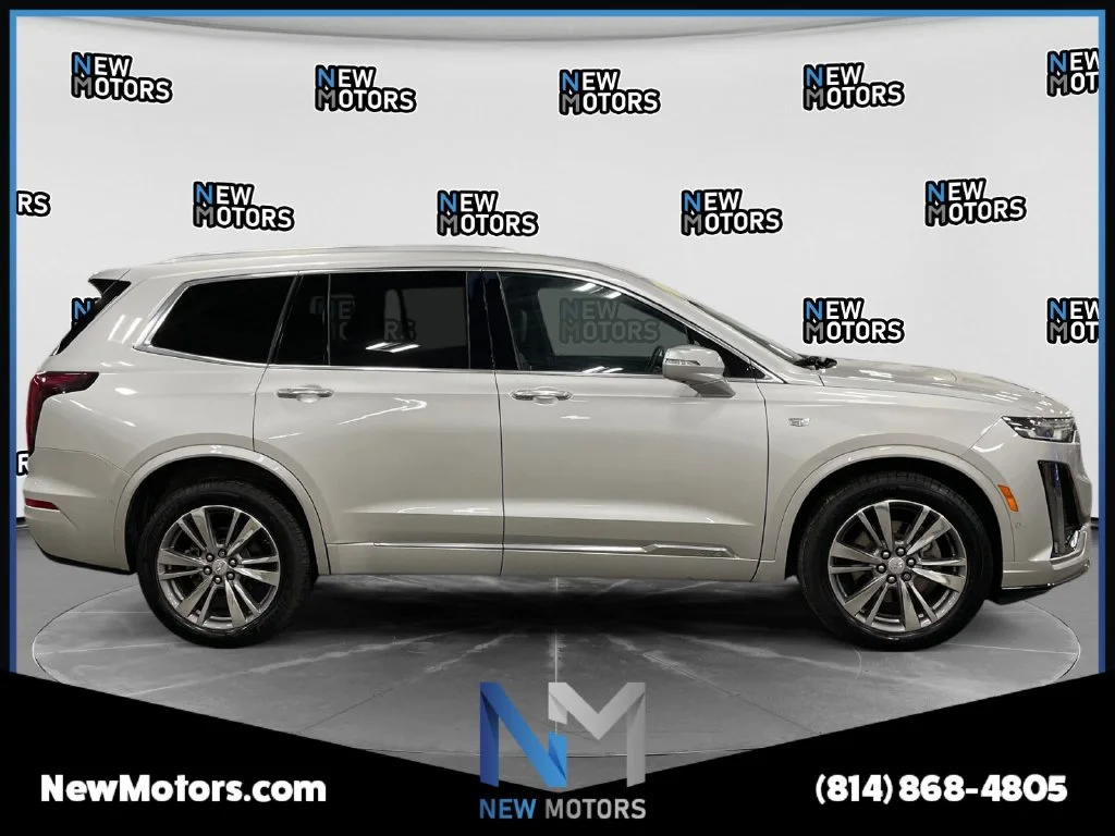 Used 2020 Radiant Silver Metallic Cadillac Premium Luxury image 6