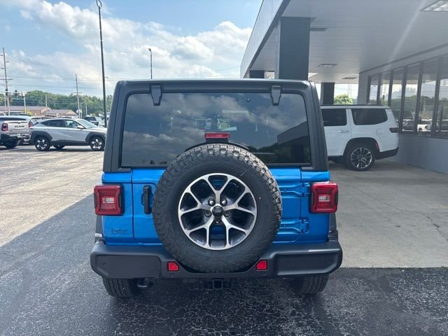 New 2026 Hydro Blue Pearl-Coat Exterior Paint Jeep Sport S image 10