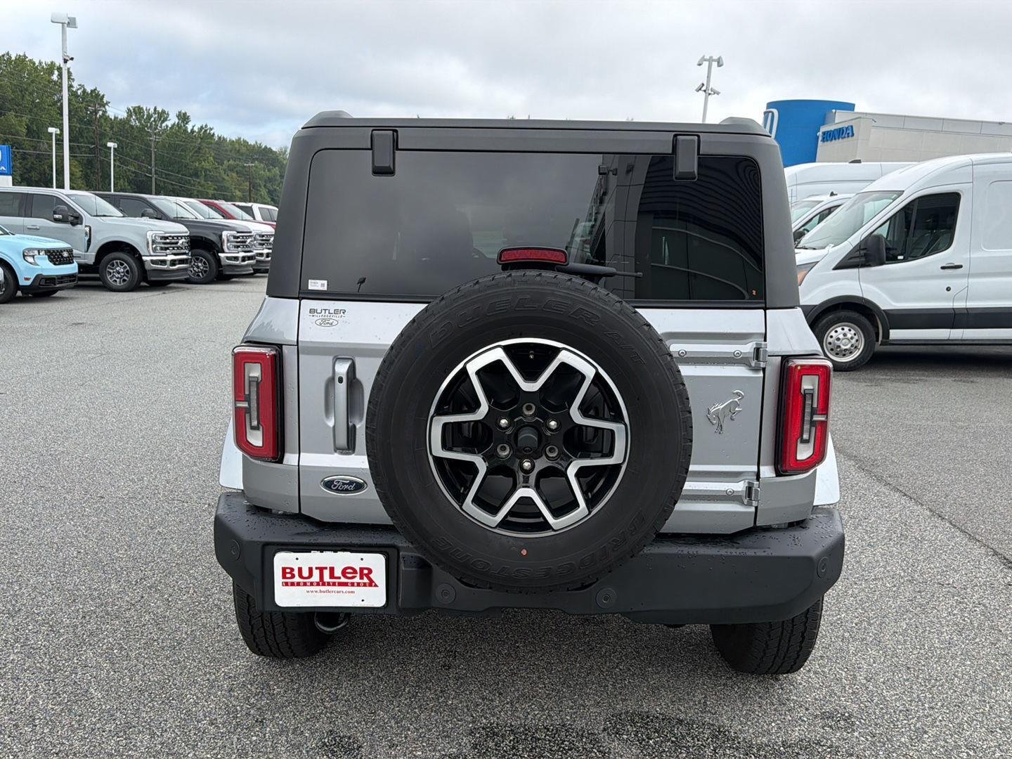 Used 2024 Iconic Silver Ford Outer Banks image 5