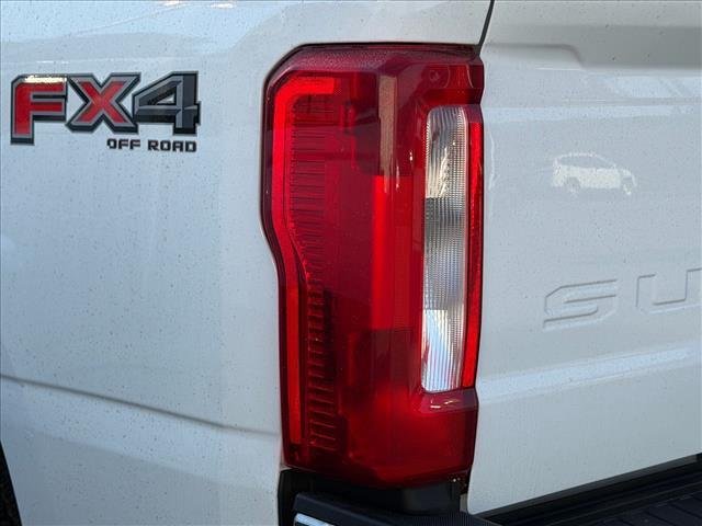 Used 2024 Oxford White Ford XL image 16