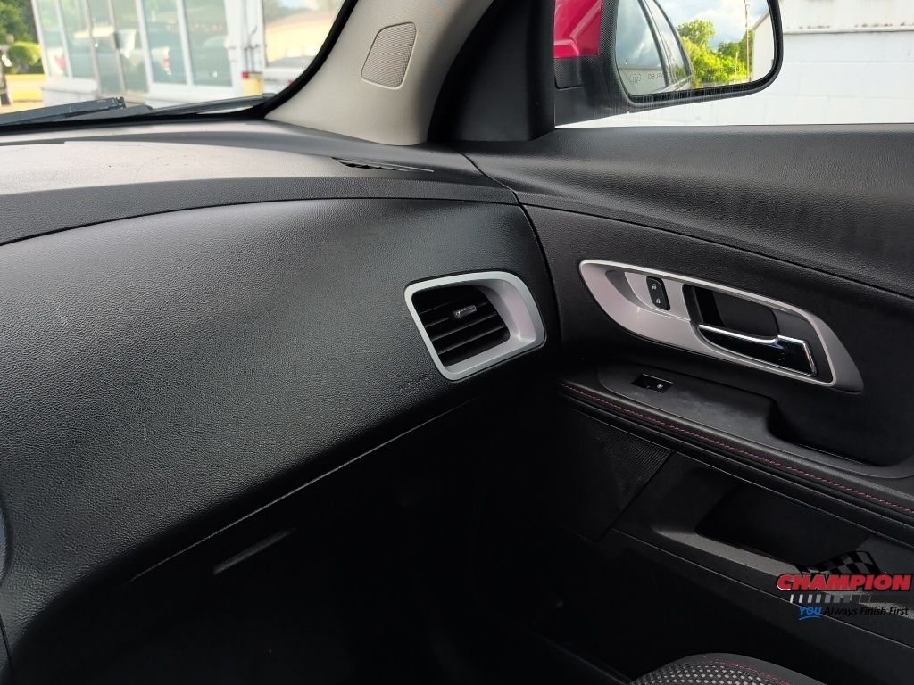 Used 2015 Red Chevrolet LT image 15