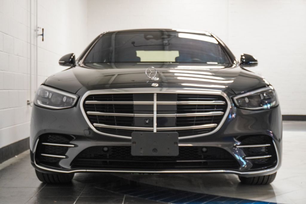 Used 2022 Gray Mercedes-Benz S 500 image 38