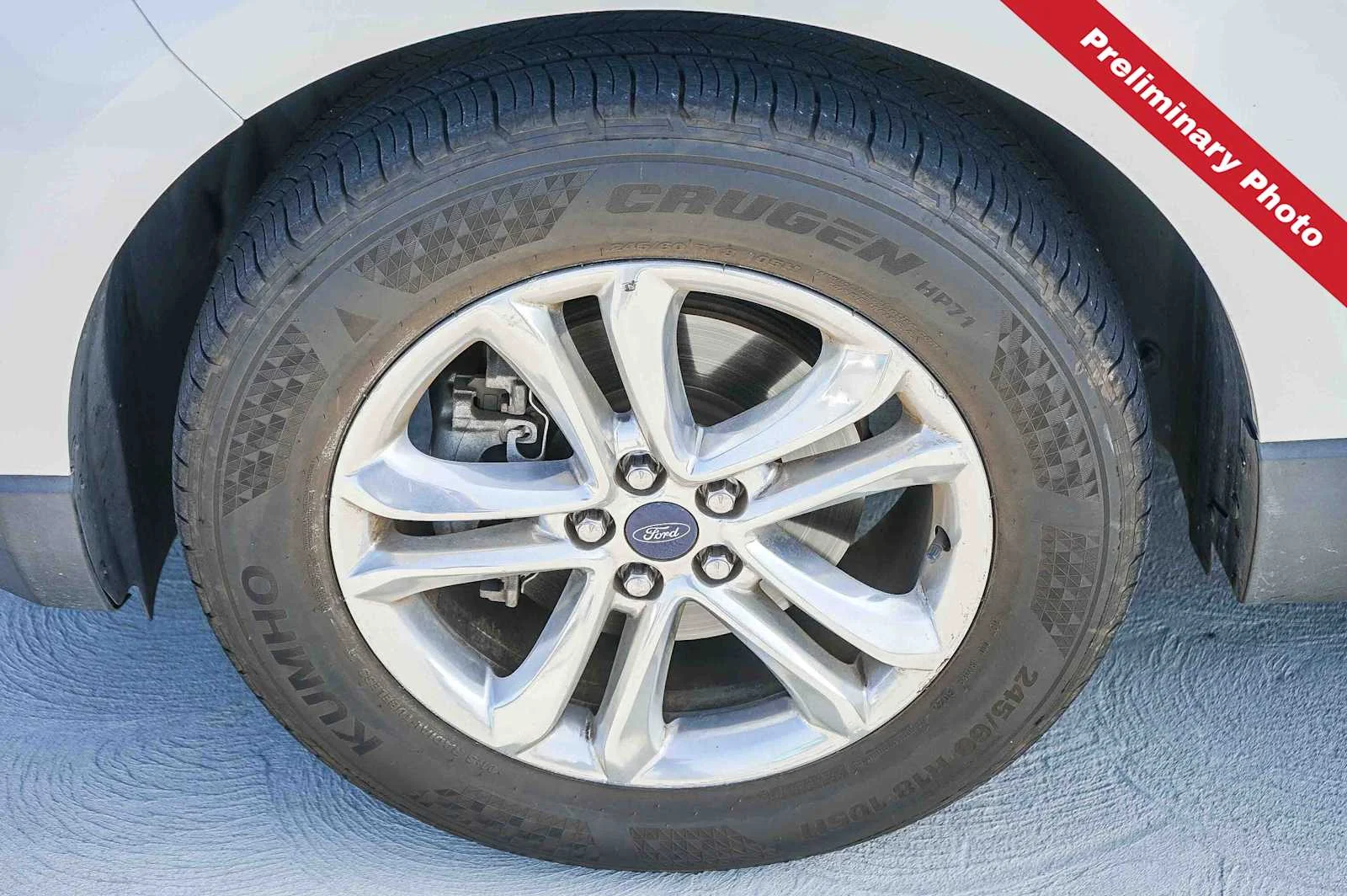 Used 2016 White Platinum Metallic Tri-Coat Ford SEL image 11