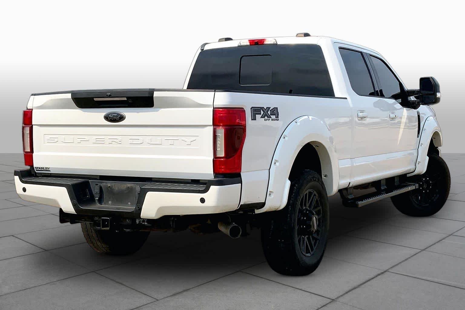 Used 2020 Star White Metallic Tri-Coat Ford LARIAT image 13