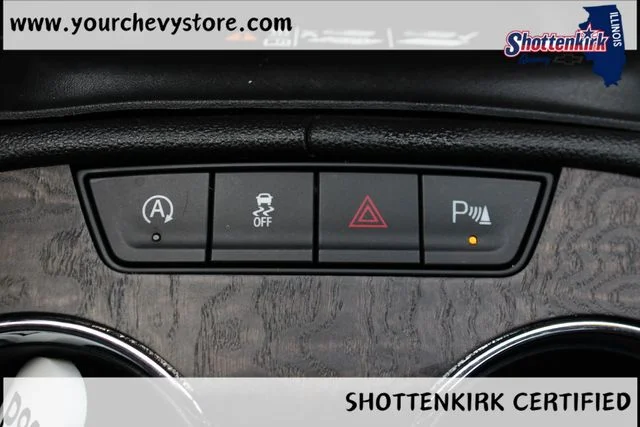 Used 2023 White GMC Denali image 35