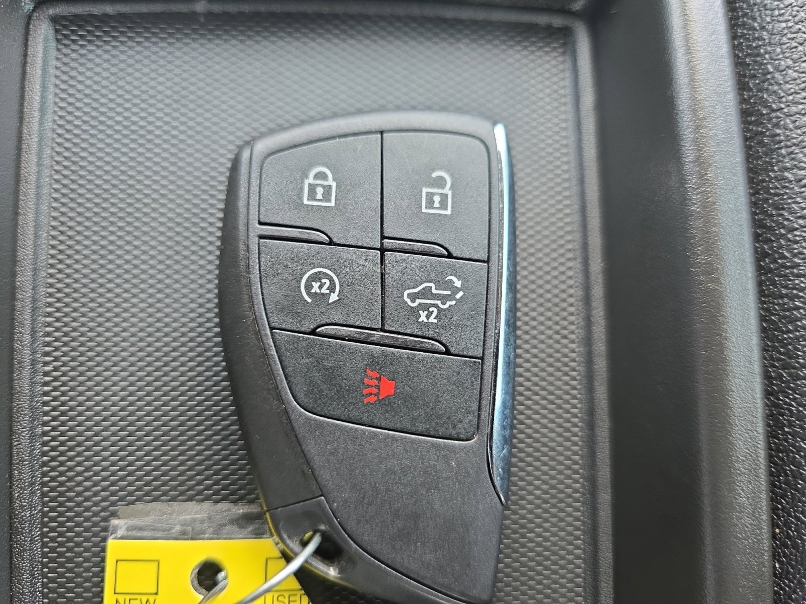 Used 2025 Summit White Chevrolet Custom image 29