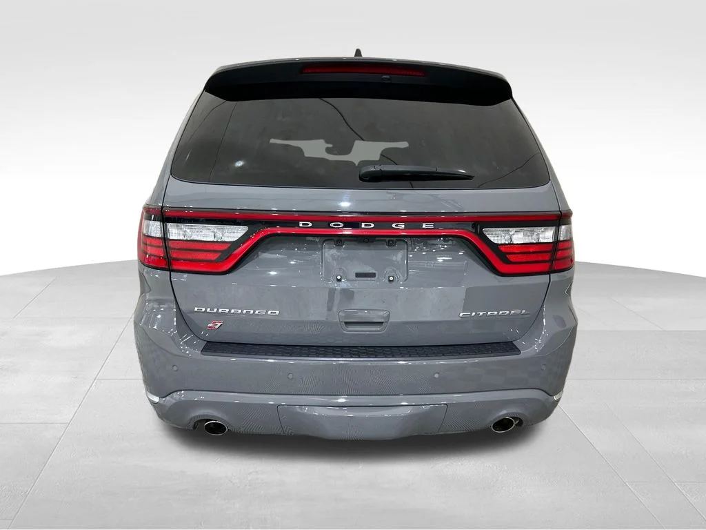 Used 2023 Gray Dodge Citadel image 4