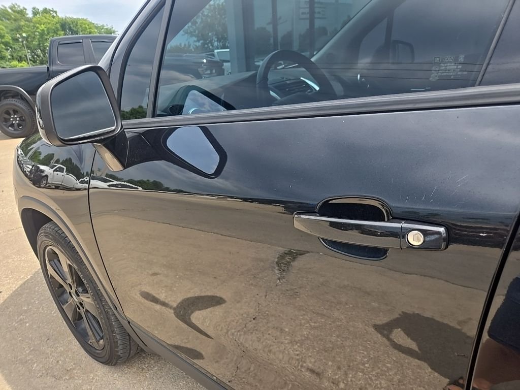 Used 2016 Black Chevrolet LTZ image 26