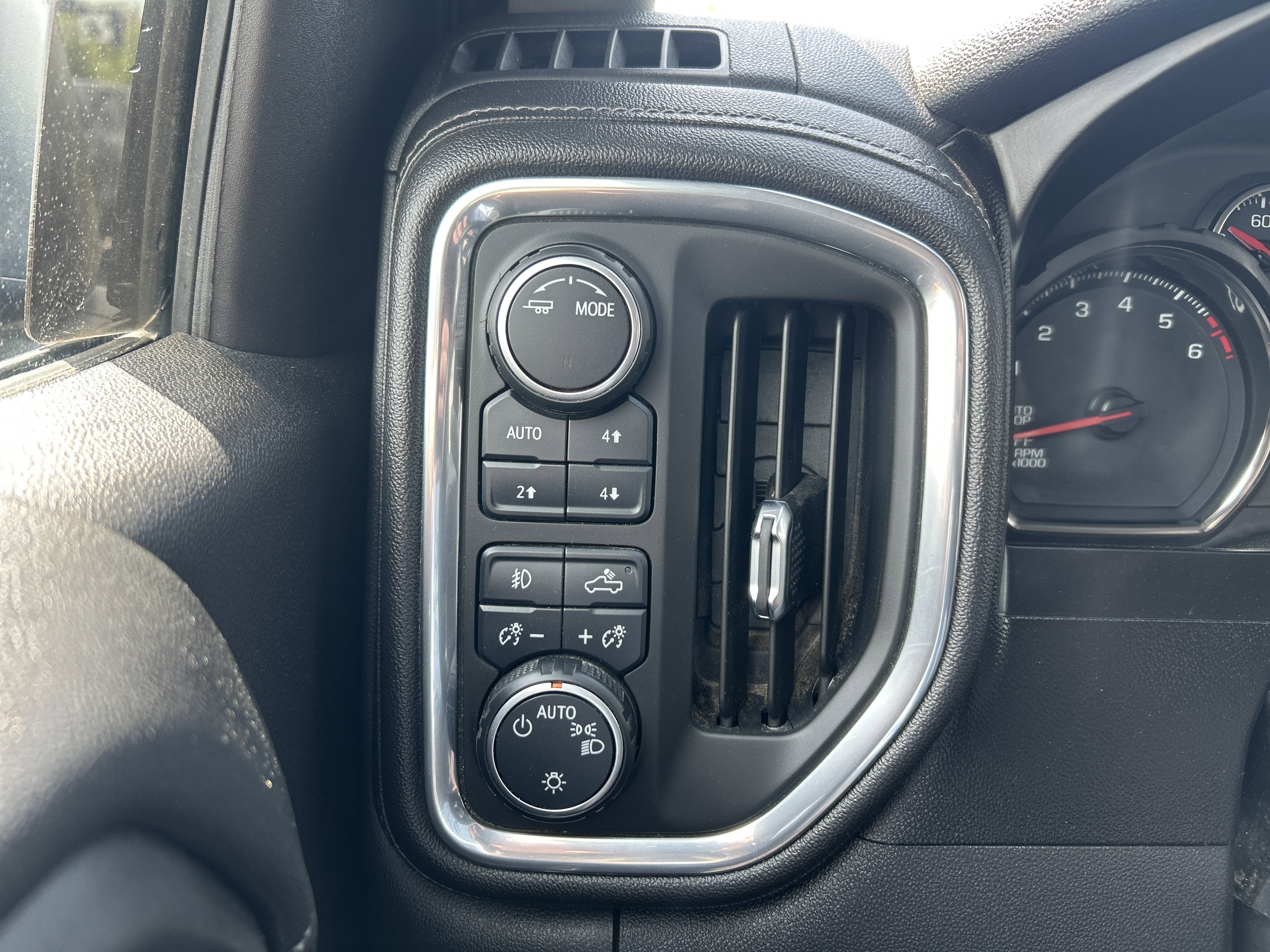 Used 2021 Northsky Blue Metallic Chevrolet RST image 13