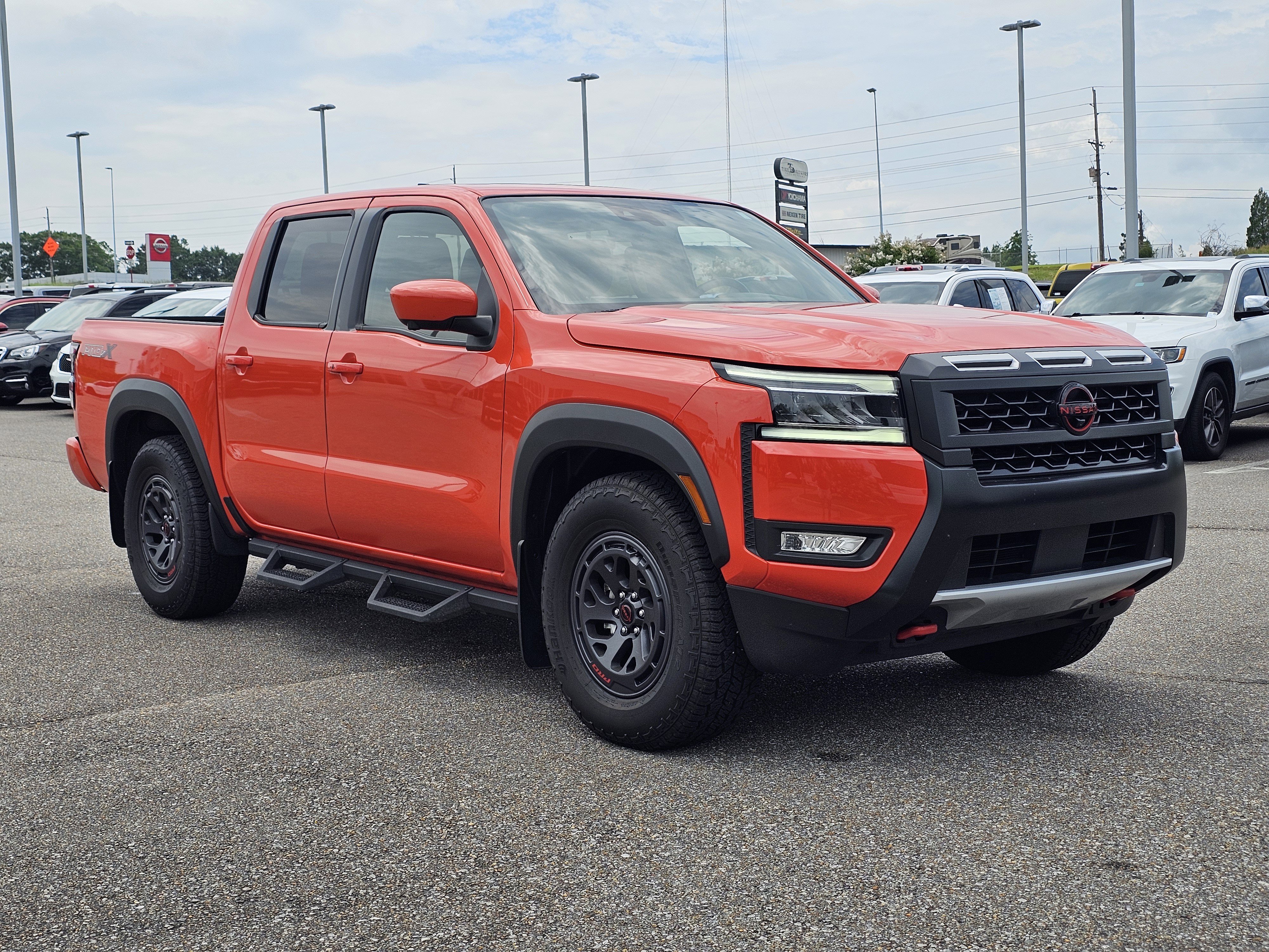 Used 2025 Afterburn Orange Nissan PRO-X image 5